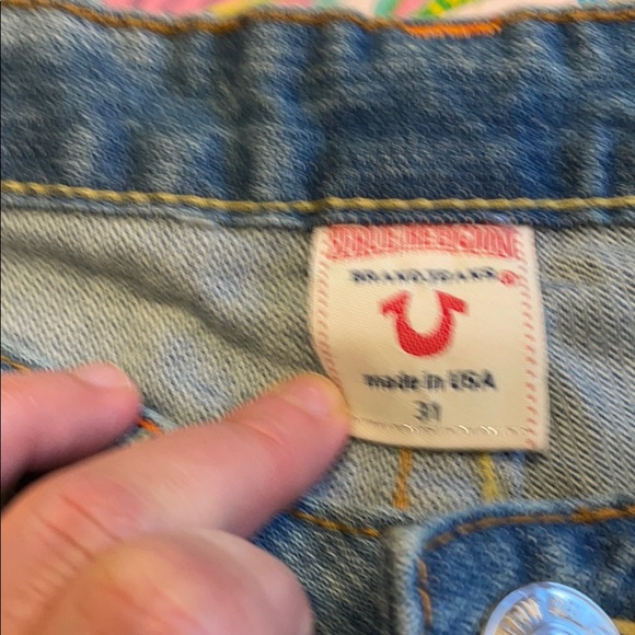 True Religion Bobby shorts with embroidery - Picture 4 of 10